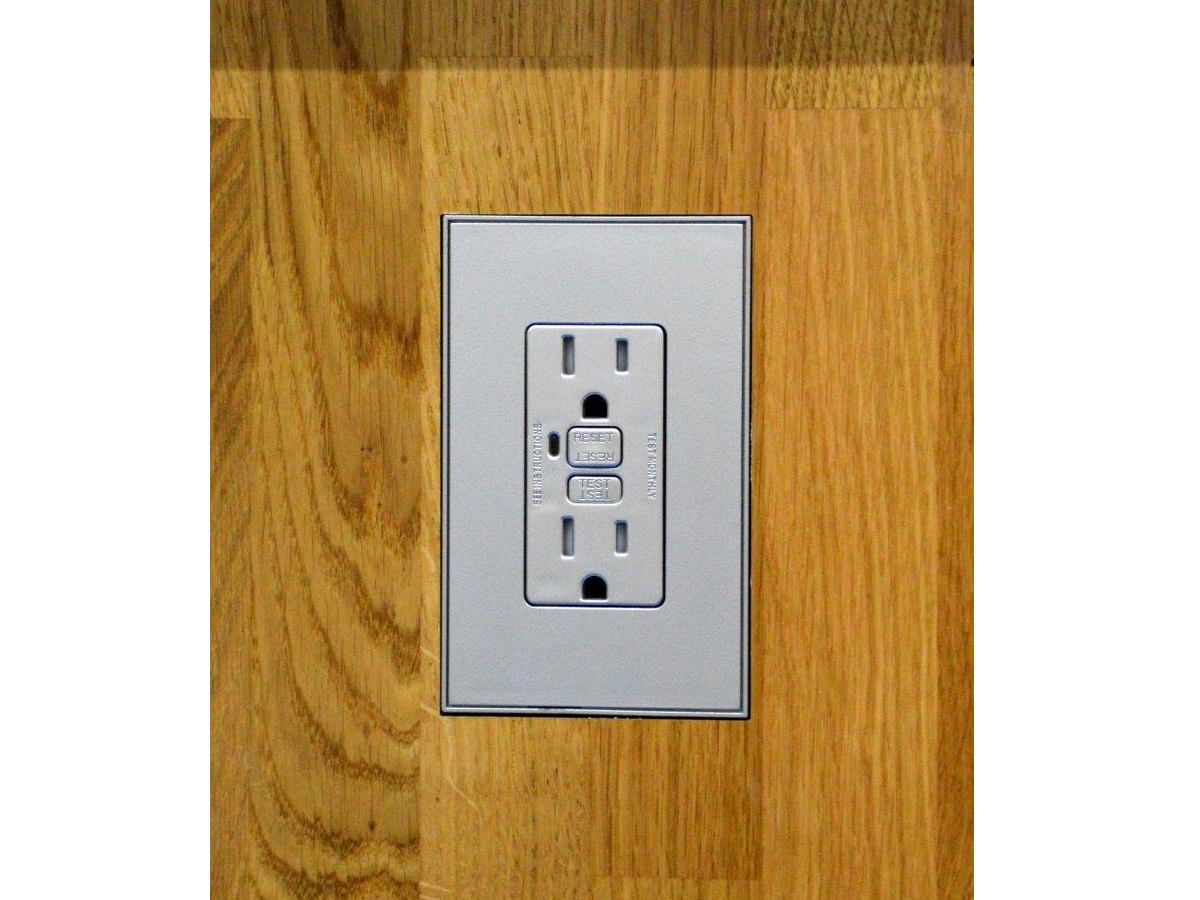 Wall-Smart 10-01-804 Solid Surface Mount for Vantage TrimLine II